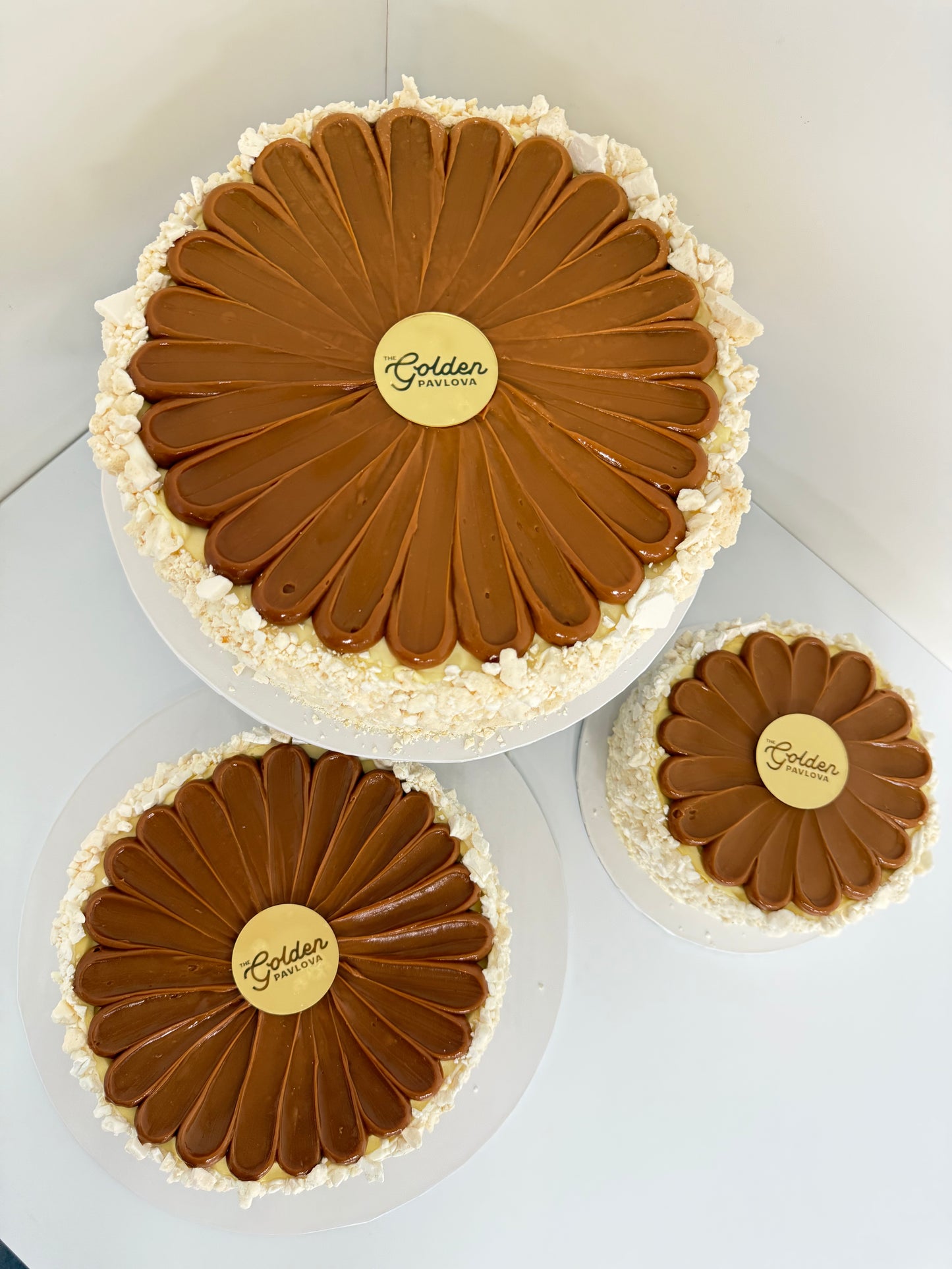 Small Pavlova Ice Cream Cake