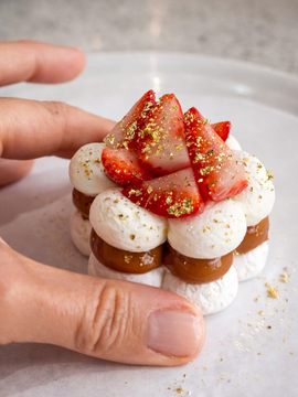 Golden Party Box - 48 Pieces