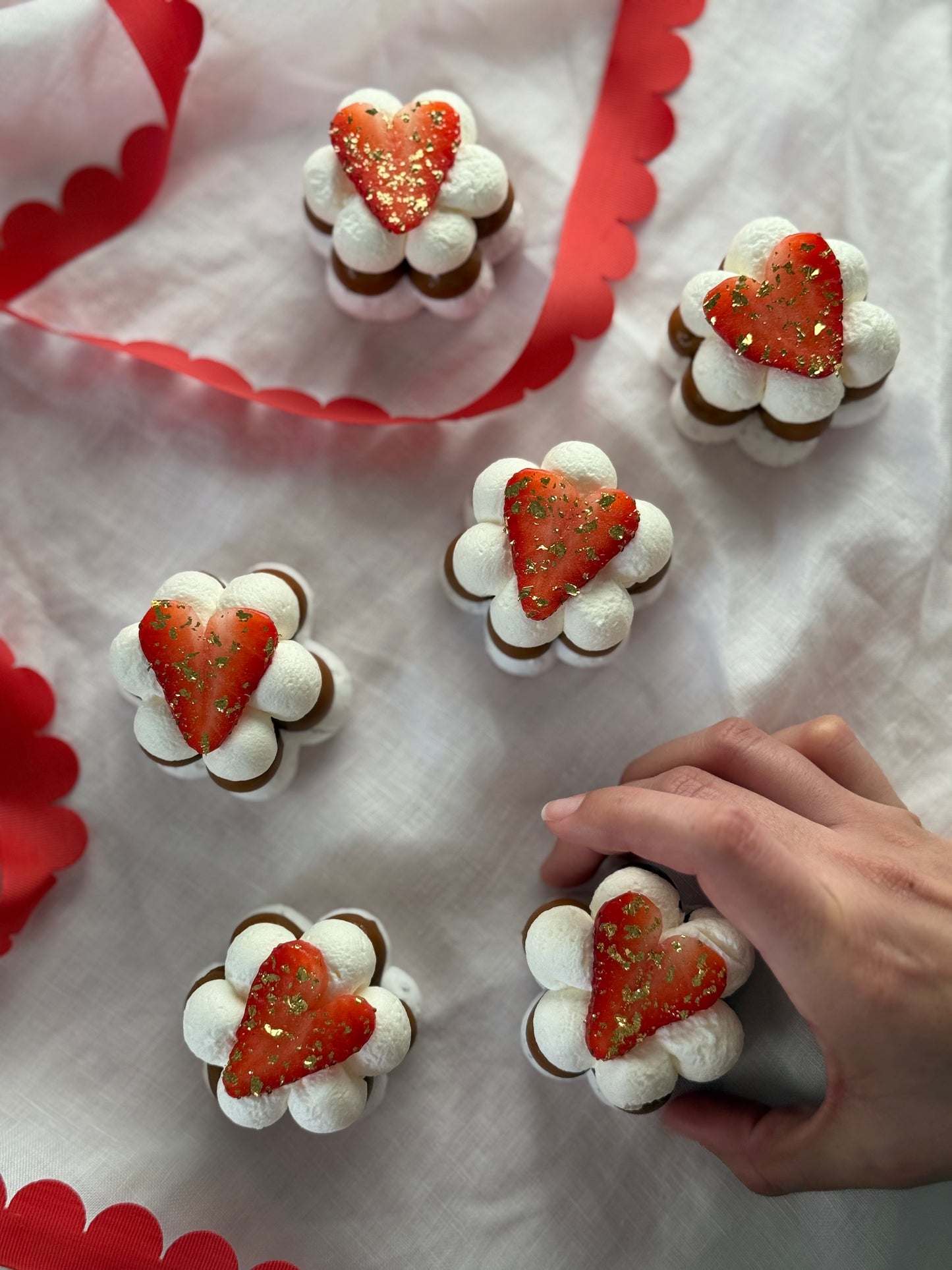 Valentine's Day Pavlova Bites - 12 Pieces