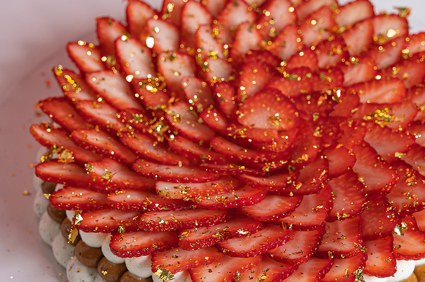 Medium Strawberry Pavlova