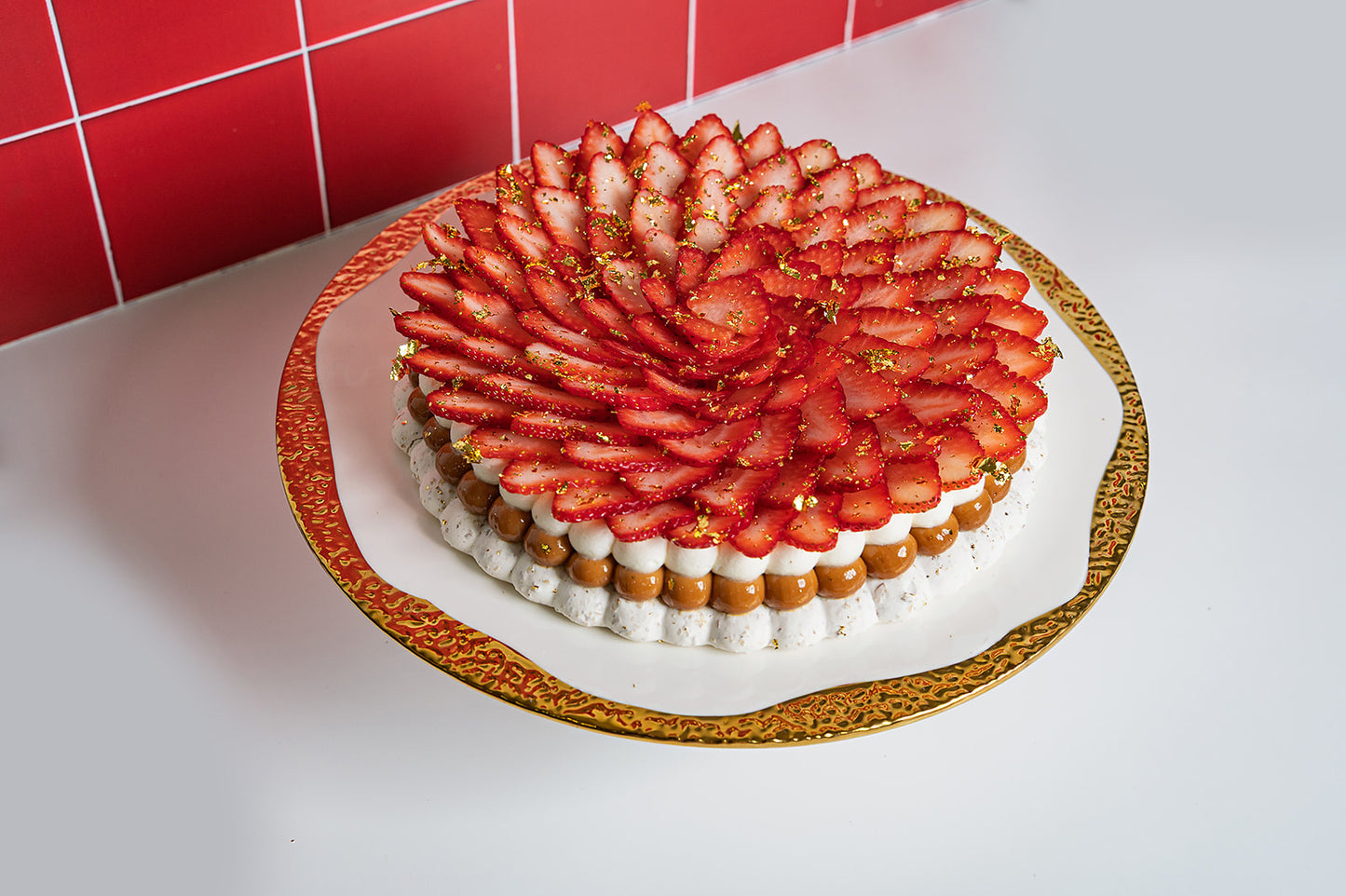 Medium Strawberry Pavlova